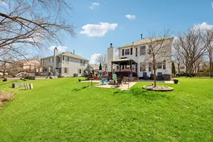 144 N Fiore Pkwy, Vernon Hills, IL 60061 - Photo 47