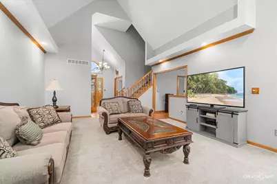 5 W Royal Oaks Drive, Bristol, IL 60512 - Photo 9