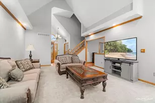 5 W Royal Oaks Dr, Bristol, IL 60512 - Photo 9