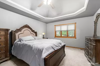 5 W Royal Oaks Drive, Bristol, IL 60512 - Photo 11