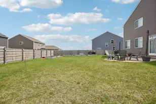 364 Hemlock Ln, Oswego, IL 60543 - Photo 35