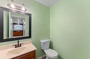 15D Fernwood Dr, Bolingbrook, IL 60440 - Photo 9