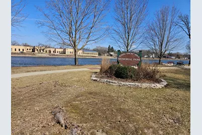 1 S Lincoln Avenue, Carpentersville, IL 60110 - Photo 5