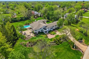 1877 Banbury Rd, Inverness, IL 60067 - Photo 1