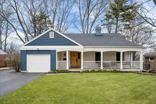 230 W Center Ave, Lake Bluff, IL 60044 - Photo 1