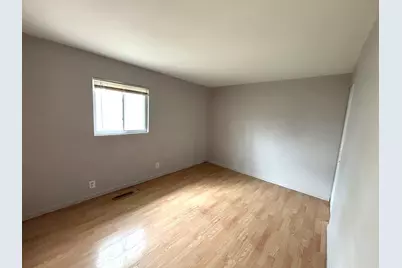 133 Golfview Lane, Carpentersville, IL 60110 - Photo 9