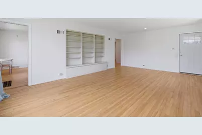 8144 Kildare Avenue, Skokie, IL 60076 - Photo 5