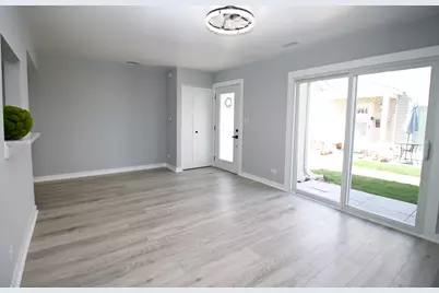 151 Peter Court #B, Bartlett, IL 60103 - Photo 5