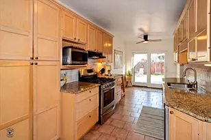 10025 S Hamilton Ave, Chicago, IL 60643 - Photo 17