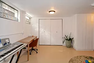 10025 S Hamilton Ave, Chicago, IL 60643 - Photo 37