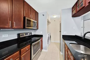 120 Glengarry Dr, Bloomingdale, IL 60108 - Photo 7