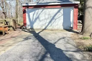 17915 Hood Ave, Homewood, IL 60430 - Photo 3