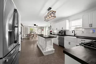 1028 Louise Ln, Peotone, IL 60468 - Photo 9