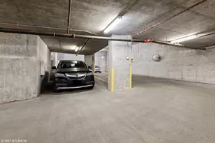 [Address not provided], Chicago, IL 60654 - Photo 19