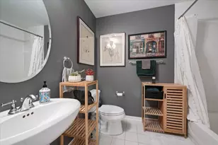 [Address not provided], Chicago, IL 60654 - Photo 15