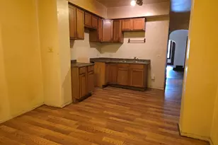 10147 S State St, Chicago, IL 60628 - Photo 9