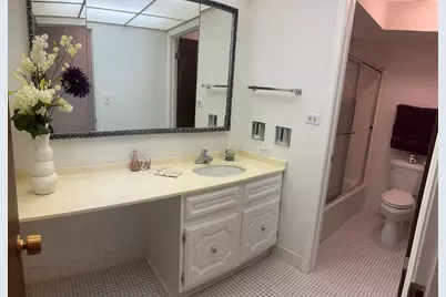 4940 Foster Street #202, Skokie, IL 60077 - Photo 13