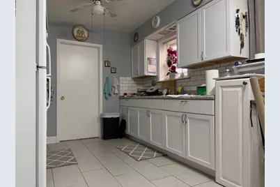 8053 W Churchill Avenue, Niles, IL 60714 - Photo 5