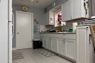 8053 W Churchill Ave, Niles, IL 60714 - Photo 5