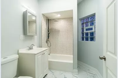 6961 S Eberhart Avenue, Chicago, IL 60637 - Photo 11