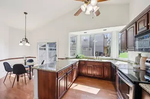 718 Shoreline Rd, Lake Barrington, IL 60010 - Photo 21