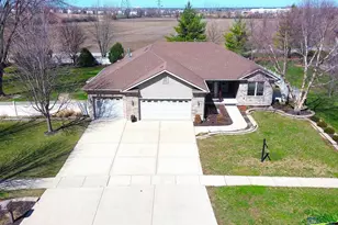 26708 W Megan Dr, Channahon, IL 60410 - Photo 9