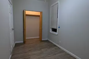 8209 S Coles Ave, Chicago, IL 60617 - Photo 9