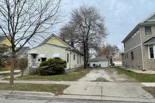 [Address not provided], La Grange, IL 60525 - Photo 3