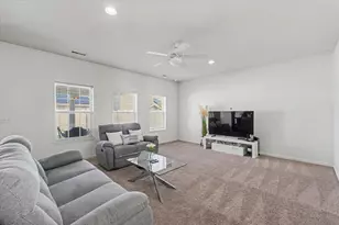 404 Krebs Dr, Champaign, IL 61822 - Photo 7