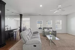 404 Krebs Dr, Champaign, IL 61822 - Photo 9