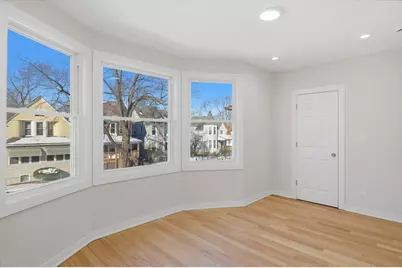 821 N Lockwood Avenue, Chicago, IL 60651 - Photo 13