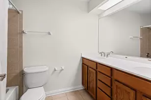 6543 Stough St, Willowbrook, IL 60527 - Photo 7