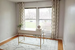 701 Deer Ln, Sleepy Hollow, IL 60118 - Photo 5