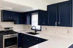 107 155th St, Calumet City, IL 60409 - Photo 3