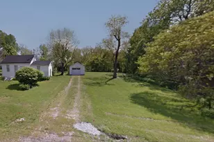 320 Le Claire St, Warsaw, IL 62379 - Photo 3