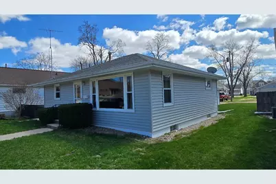 1124 13th Avenue, Fulton, IL 61252 - Photo 1