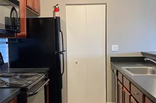 208 Glengarry Dr, Bloomingdale, IL 60108 - Photo 5