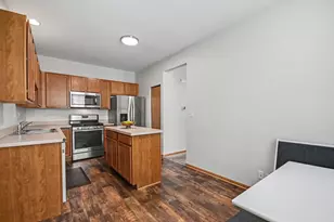 3643 Daisy Ln, Elgin, IL 60124 - Photo 11