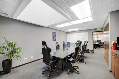 1175 Jansen Farm Court, Elgin, IL 60123 - Photo 17