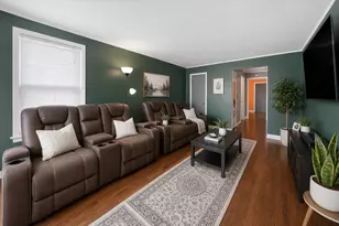 33 49th Ave, Bellwood, IL 60104 - Photo 3