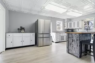 1702 W Hovey Ave, Normal, IL 61761 - Photo 11