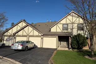332 Essex Ct, Wood Dale, IL 60191 - Photo 1