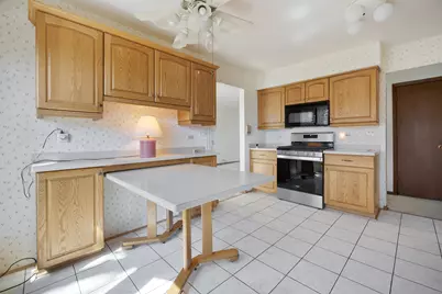 418 N Lancers Drive, Addison, IL 60101 - Photo 7