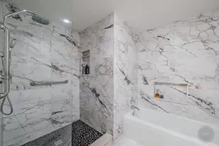 4 Oak Brook Club Dr, Oak Brook, IL 60523 - Photo 49