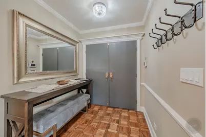 4 Oak Brook Club Drive #G205, Oak Brook, IL 60523 - Photo 11