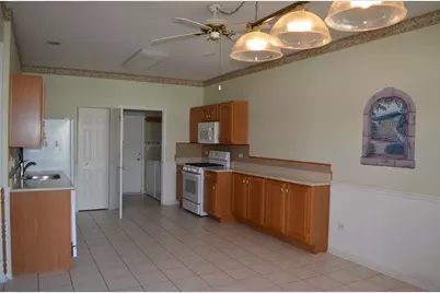 21520 Victory Lake Way, Crest Hill, IL 60403 - Photo 9