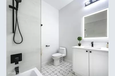 867 N Marshfield Avenue #2, Chicago, IL 60622 - Photo 17