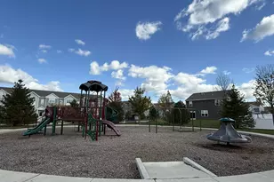 2221 Sassafras Wy, Wonder Lake, IL 60097 - Photo 35