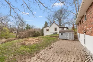 2241 Alby St, Alton, IL 62002 - Photo 3