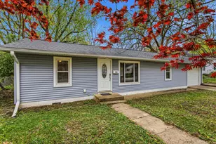 204 Flora Dr, Champaign, IL 61821 - Photo 3